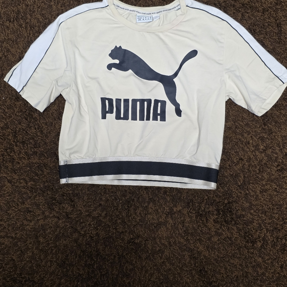 PUMA Tan and Black Short Sleeve Tee